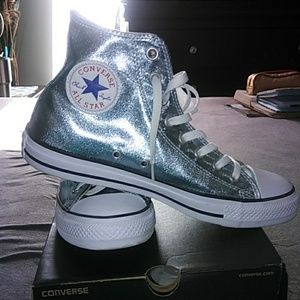 BACK 2 SCHOOL Chuck Taylor Converse